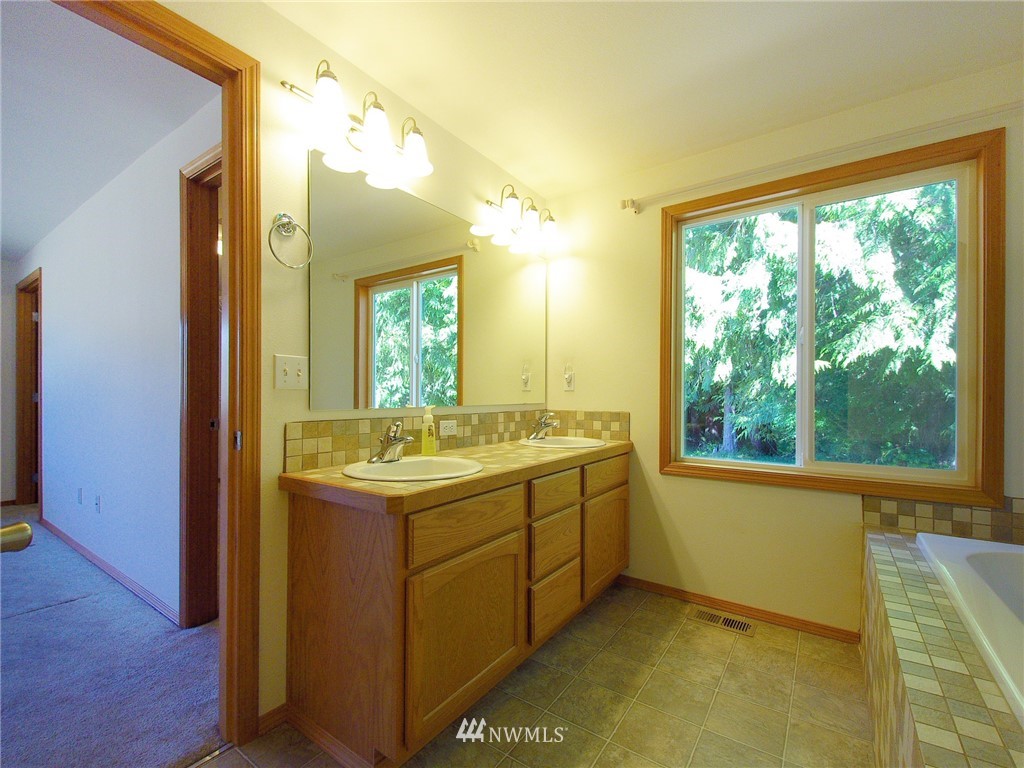 4035 O Brien Road Port Angeles, WA 98362 - Photo 15 of 25 Gallery Image 15