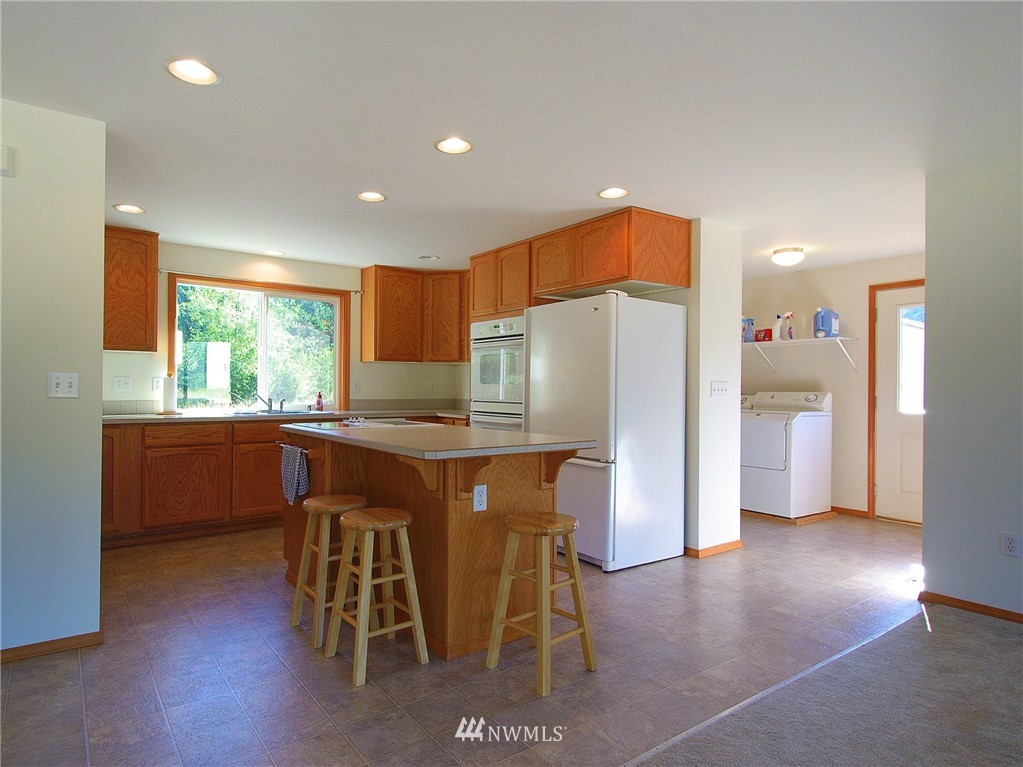 4035 O Brien Road Port Angeles, WA 98362 - Photo 6 of 25 Gallery Image 6