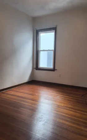 $1,850 | 560 William Street, Unit 1, Fall River, MA 02721