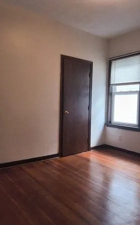 $1,850 | 560 William Street, Unit 1, Fall River, MA 02721