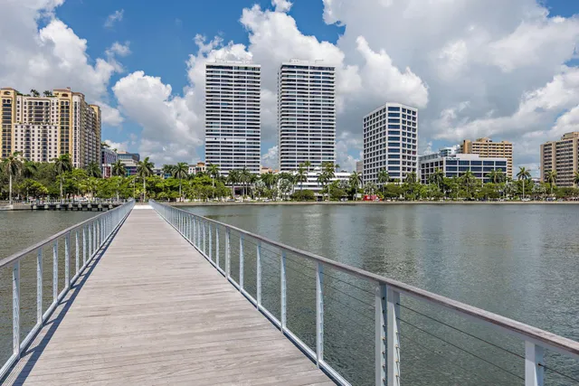 $9,500 | 525 South Flagler Drive, Unit 18C, West Palm Beach, FL 33401