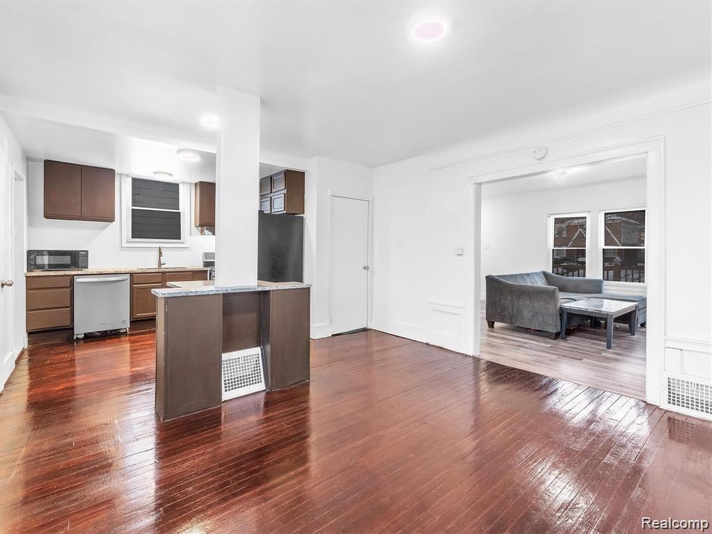 16200 Inverness Street Detroit, MI 48221 - Photo 7 of 32 10-16200-Inverness-St-WindowStill-Real-Estate-Photography-10.jpg