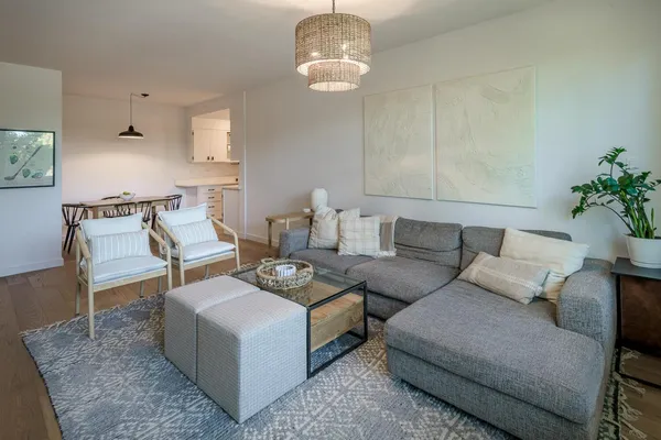 $648,000 | 1515 Arc Way, Unit 105, Burlingame, CA 94010