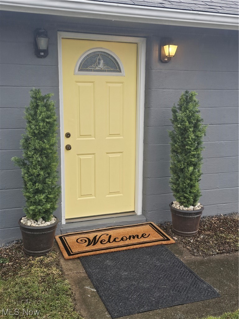 3700 Jaeger Road Lorain, OH 44053 - Photo 4 of 50 View of entrance to property
