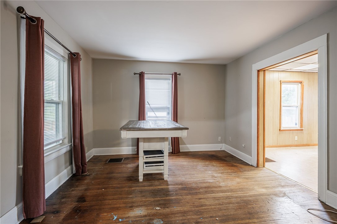 19 Depew Street Rochester, NY 14611 - Photo 3 of 22