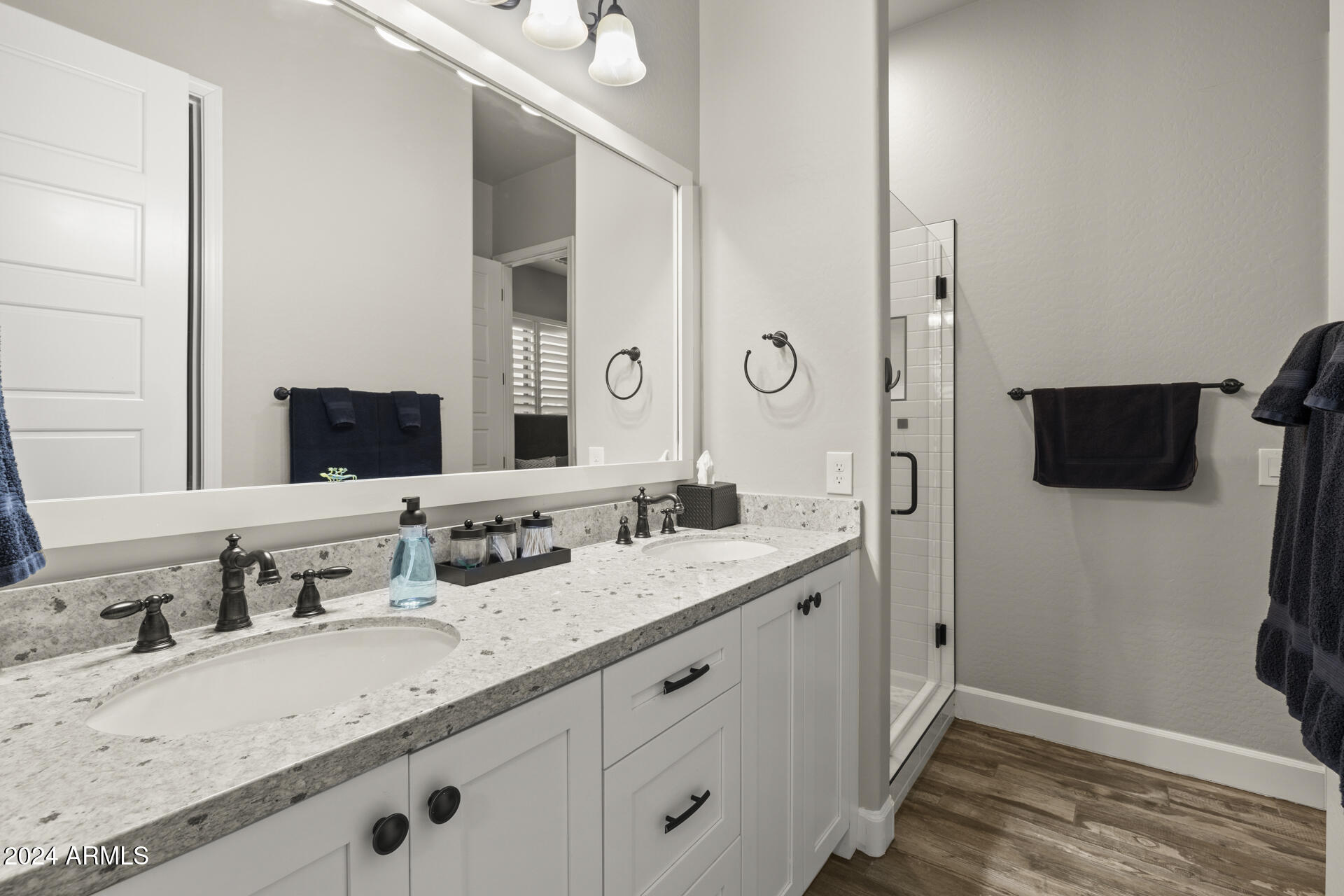 21 West Cloud Road Phoenix, AZ 85086 - Photo 37 of 97 1-150