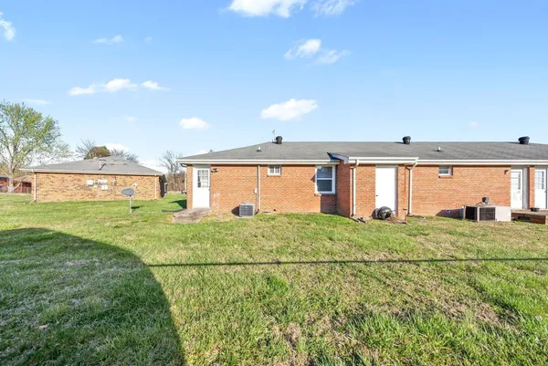 $795 | 760 Bancroft Circle, Unit B, Clarksville, TN 37042
