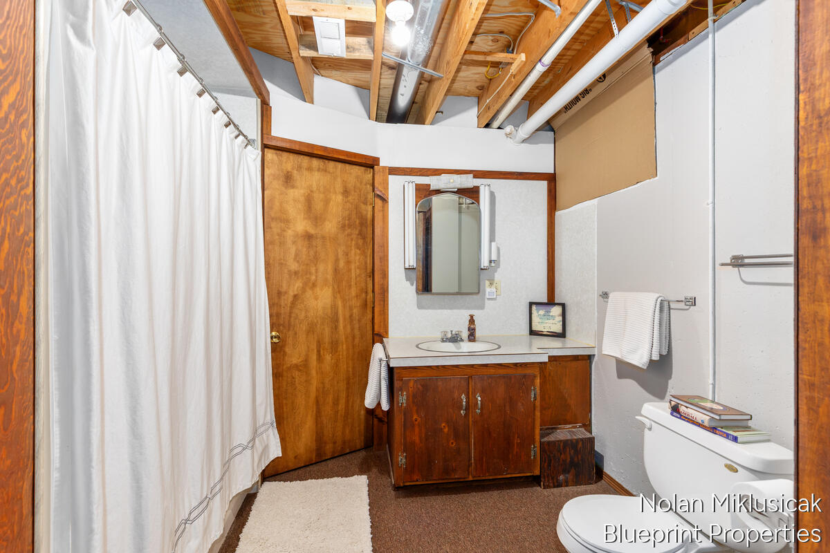 15342 West Almy Road Howard City, MI 49329 - Photo 33 of 82 15342-West-Almy_033