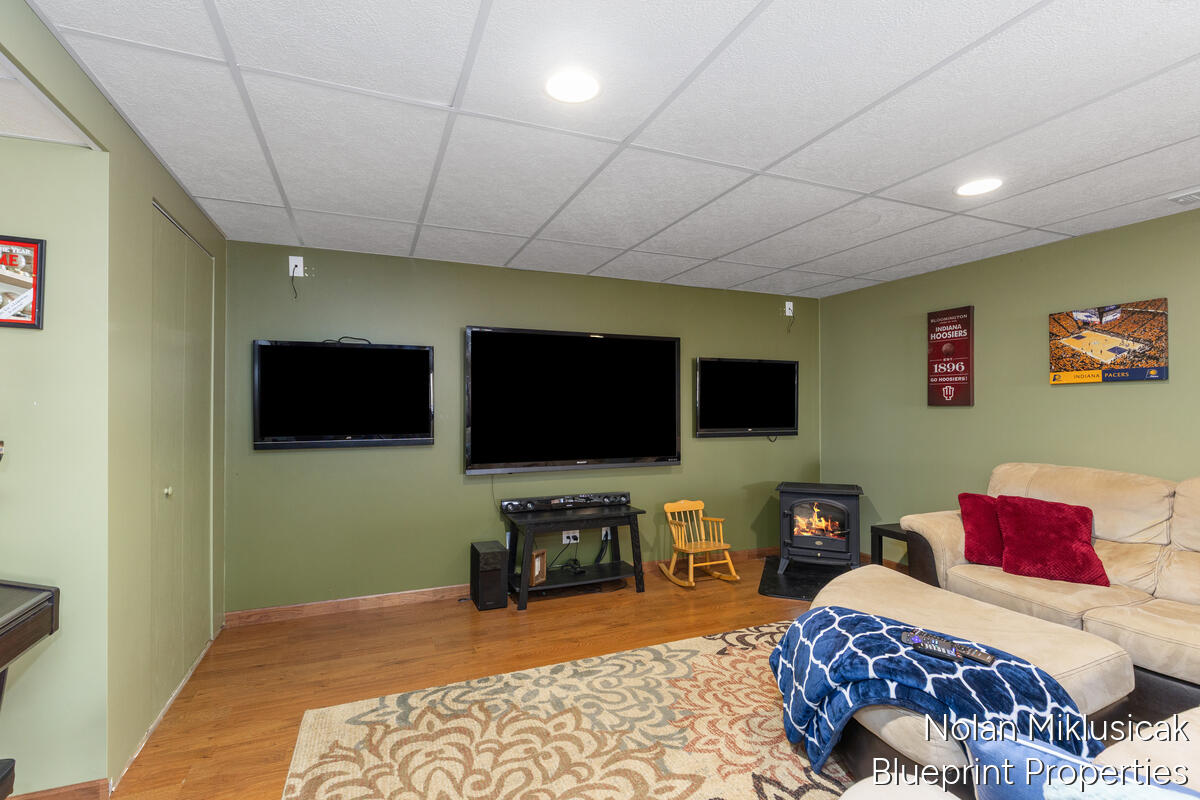 15342 West Almy Road Howard City, MI 49329 - Photo 36 of 82 15342-West-Almy_036