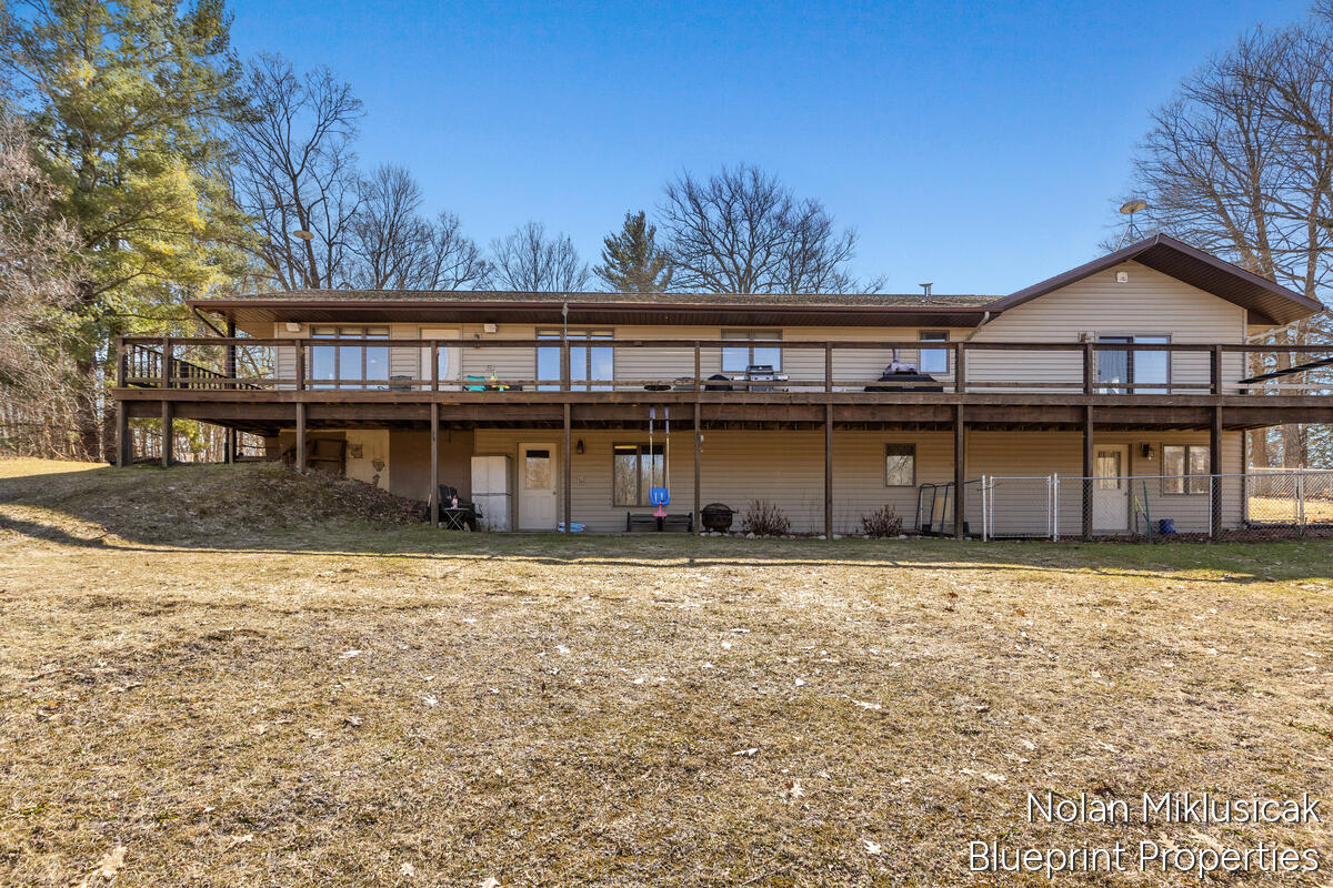 15342 West Almy Road Howard City, MI 49329 - Photo 38 of 82 15342-West-Almy_062