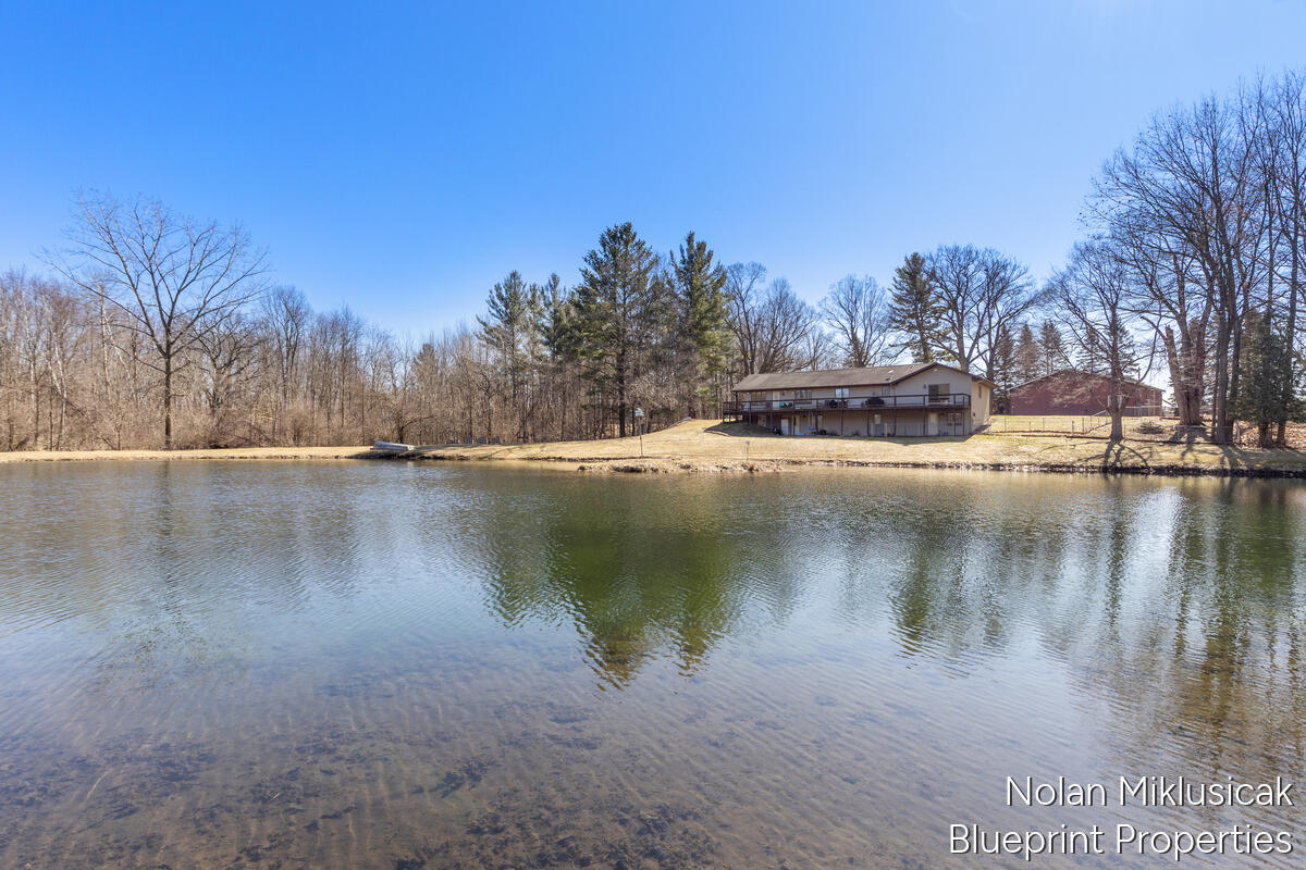 15342 West Almy Road Howard City, MI 49329 - Photo 44 of 82 15342-West-Almy_054