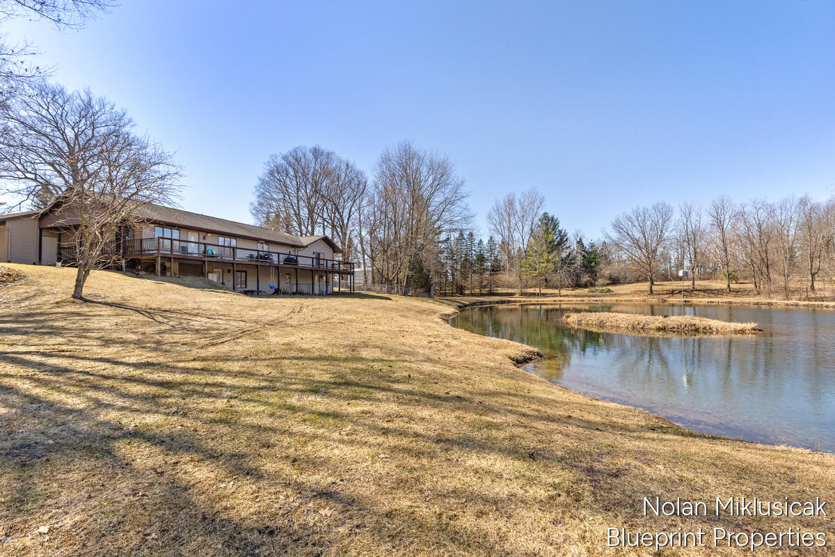 15342 West Almy Road Howard City, MI 49329 - Photo 48 of 82 15342-West-Almy_061