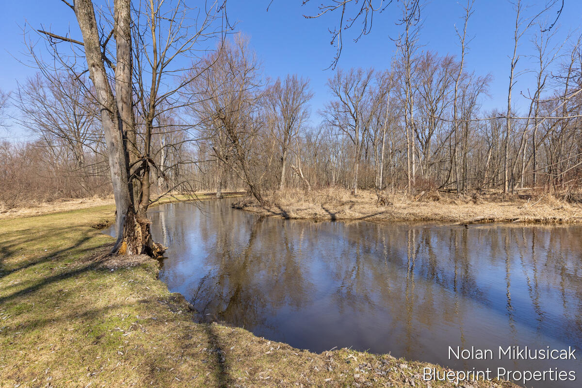 15342 West Almy Road Howard City, MI 49329 - Photo 54 of 82 15342-West-Almy_057