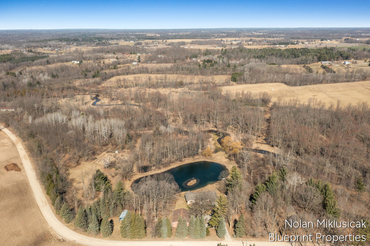 15342 West Almy Road Howard City, MI 49329 - Photo 67 of 82 15342-West-Almy_202