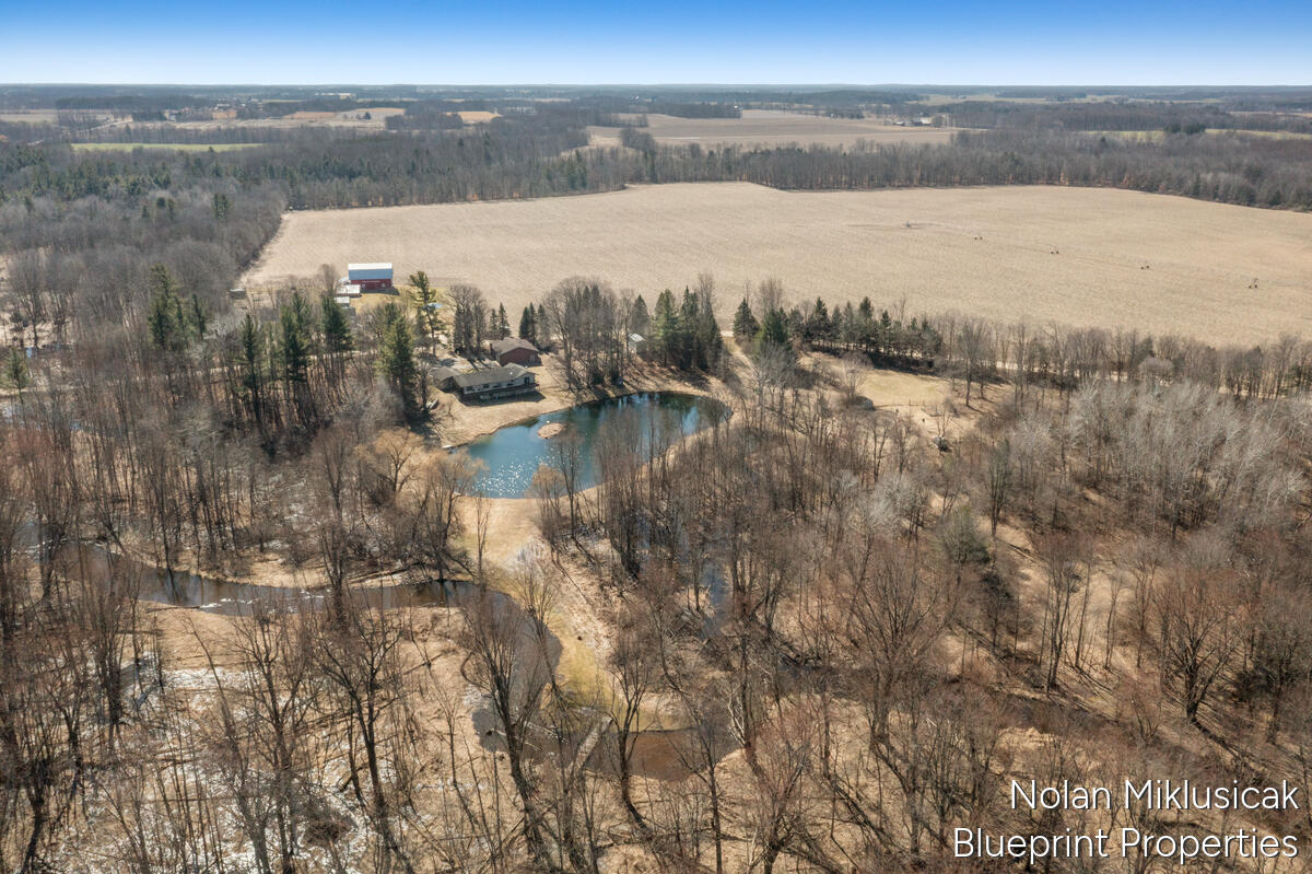 15342 West Almy Road Howard City, MI 49329 - Photo 71 of 82 15342-West-Almy_206