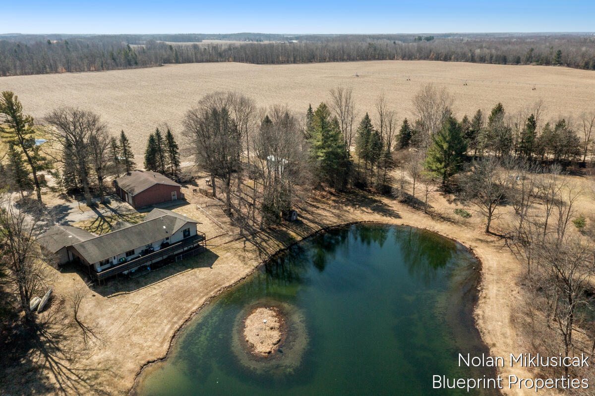 15342 West Almy Road Howard City, MI 49329 - Photo 74 of 82 15342-West-Almy_210