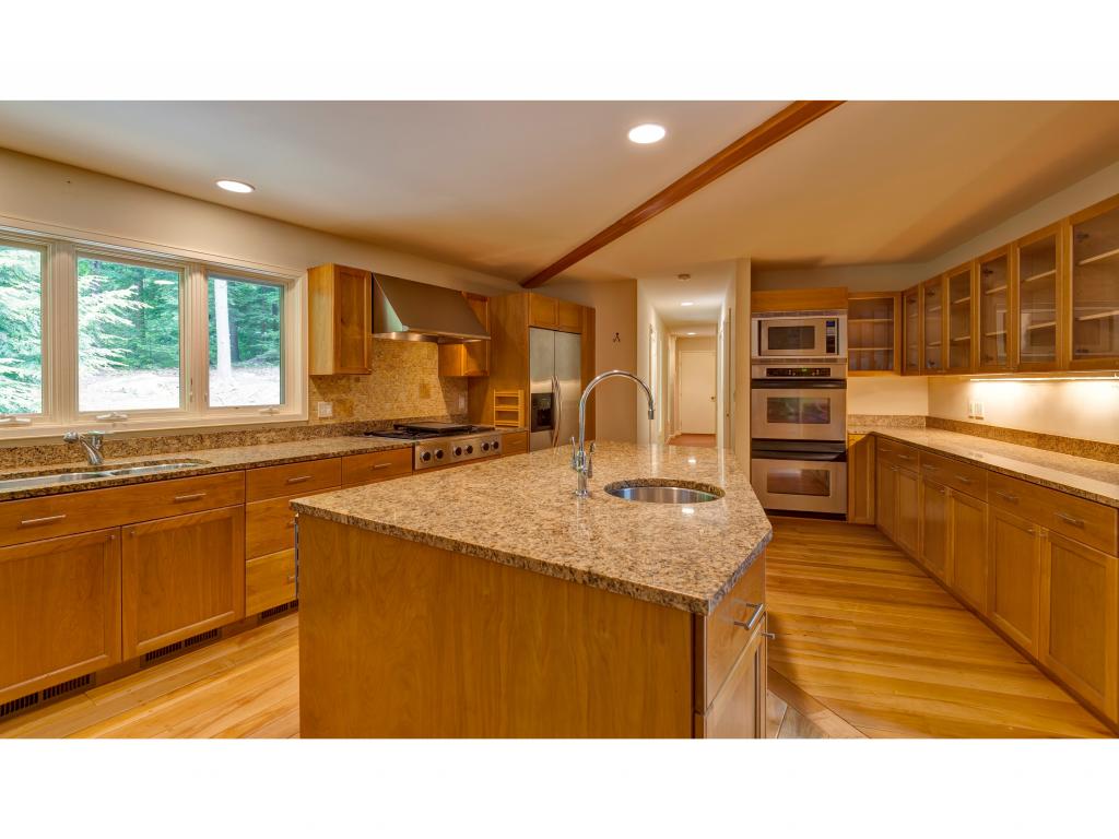 8 Fox Run Road Sunapee, NH 03782 - Photo 13 of 36