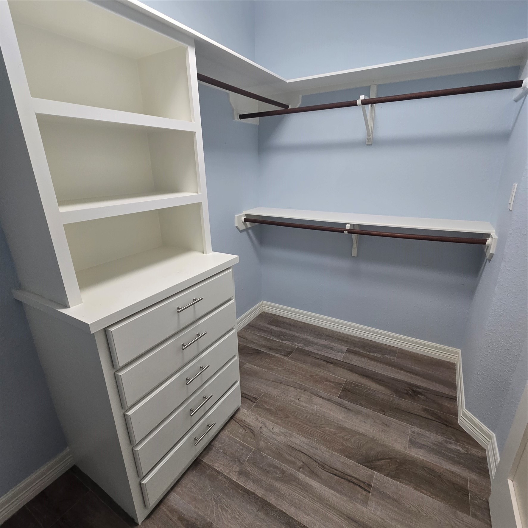 18302 Rittenhouse Park Court Spring, TX 77379 - Photo 27 of 42 MASTER BATH HER CLOSET 2