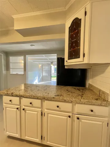 $1,750 | 1112 Southampton Drive, Angleton, TX 77515