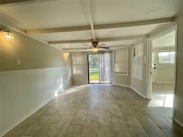 $1,750 | 1112 Southampton Drive, Angleton, TX 77515