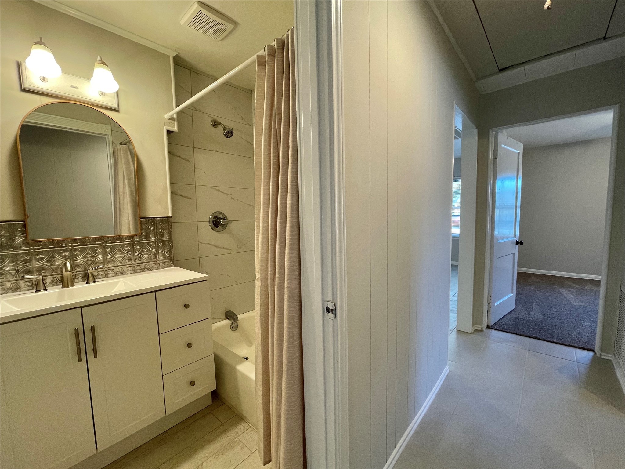 1112 Southampton Drive Angleton, TX 77515 - Photo 23 of 36