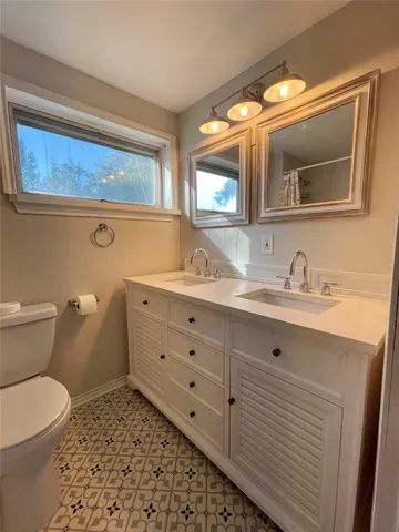 $1,750 | 1112 Southampton Drive, Angleton, TX 77515