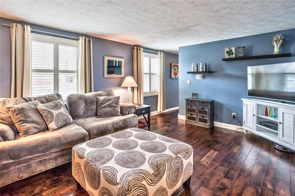 107 Bucks Road Cranberry Township, PA 16066 - Photo 6 of 24 Gallery Image 6