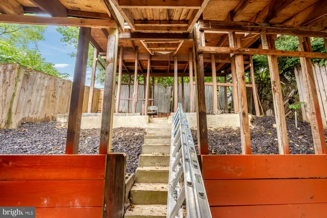 $384,000 | 4620 B Street Southeast, Washington, DC 20019