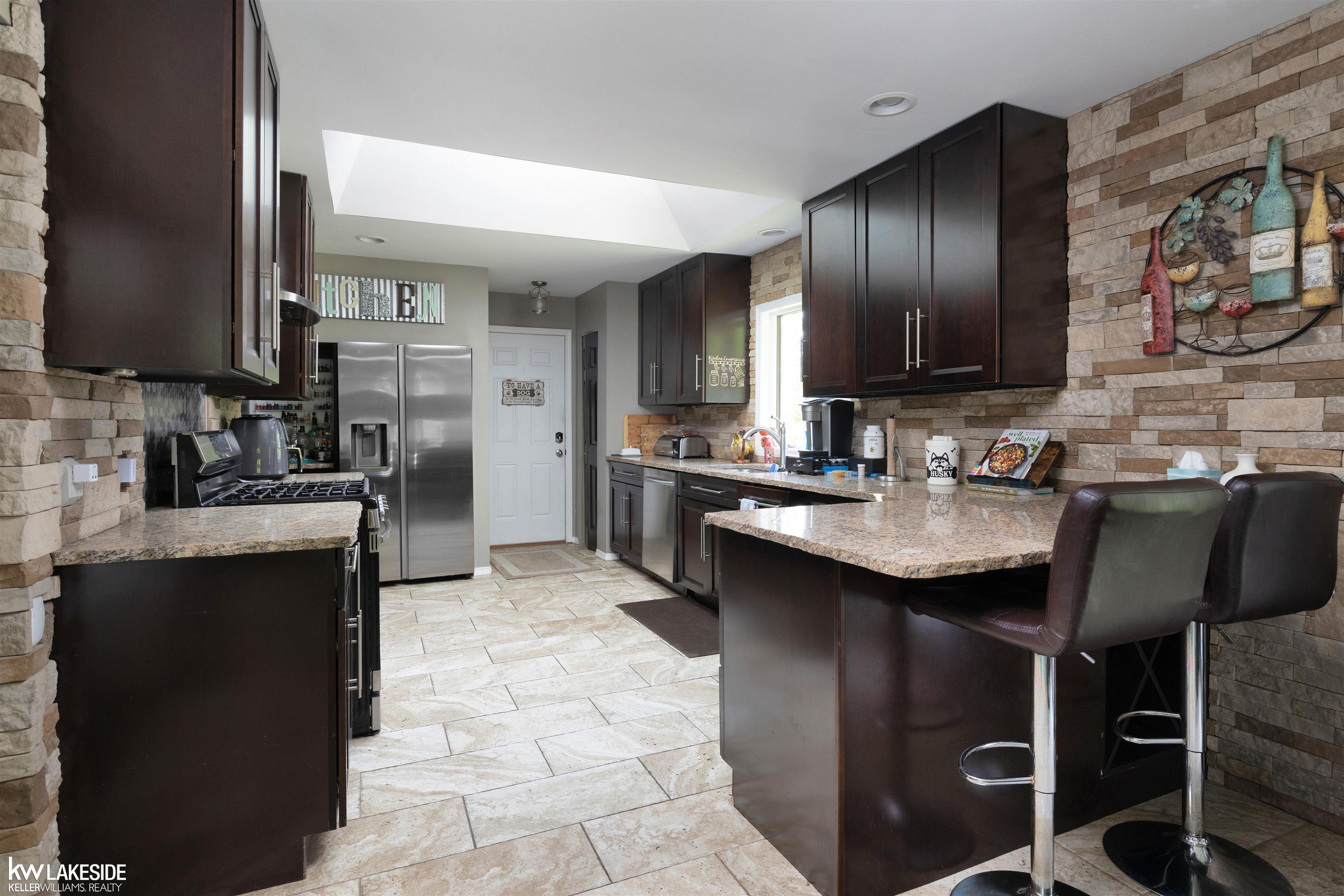 47485 Sugarbush Road Chesterfield, MI 48047 - Photo 12 of 39