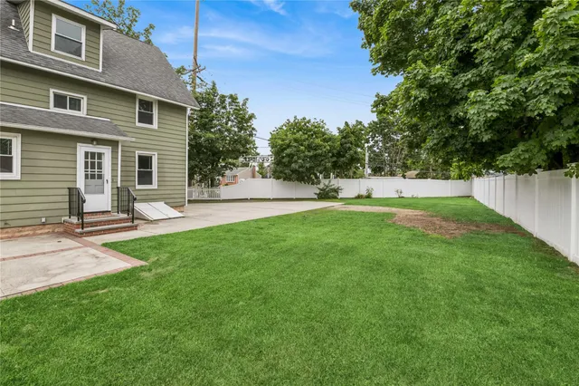 $849,000 | 401 Ocean Avenue, Malverne, NY 11565