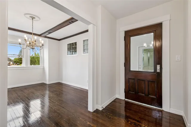 $849,000 | 401 Ocean Avenue, Malverne, NY 11565