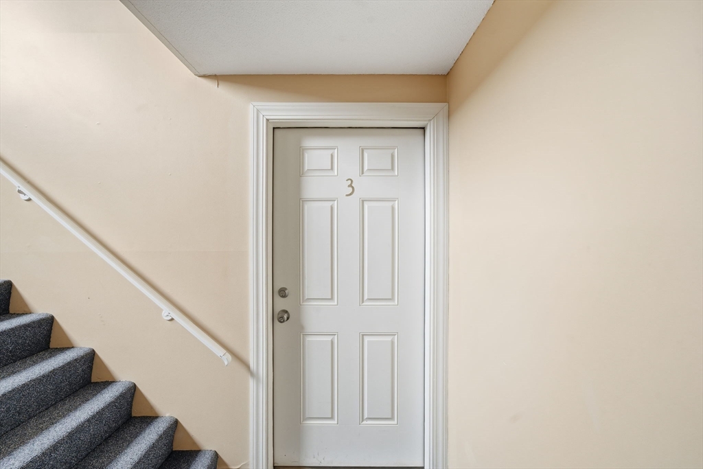 1 Laurent Road, Unit 3 Salem, MA 01970 - Photo 24 of 31