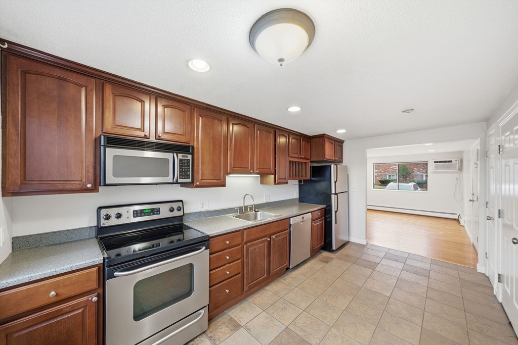 1 Laurent Road, Unit 3 Salem, MA 01970 - Photo 7 of 31