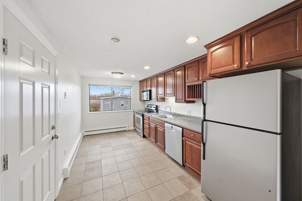 1 Laurent Road, Unit 3 Salem, MA 01970 - Photo 9 of 31