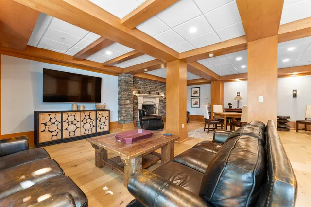 $899,000 | 19 Village Lodge Road, Unit 407, Stratton, VT 05340