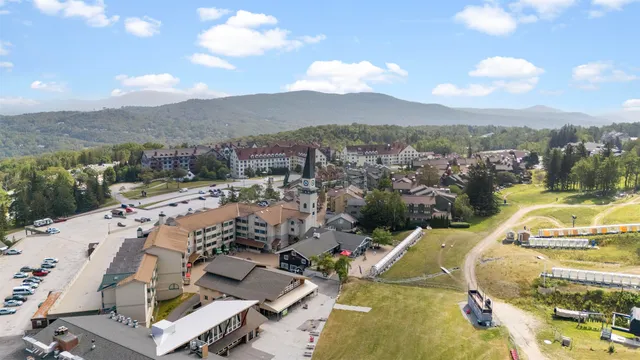 $899,000 | 19 Village Lodge Road, Unit 407, Stratton, VT 05340