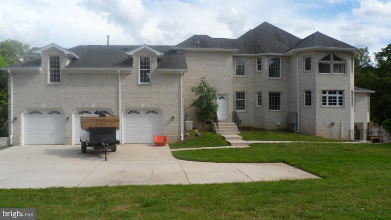 13575 Woodmore Road Bowie, MD 20721 - Photo 3 of 30 Exterior (Rear)