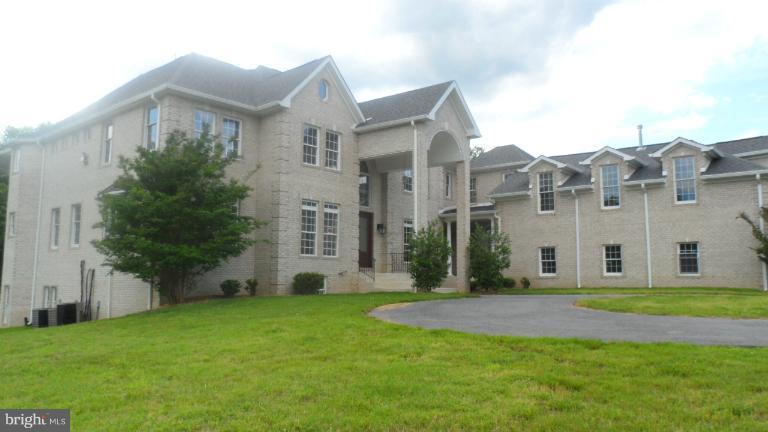 13575 Woodmore Road Bowie, MD 20721 - Photo 5 of 30 Exterior (Front)