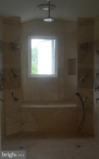13575 Woodmore Road Bowie, MD 20721 - Photo 8 of 30 Bath (Master)