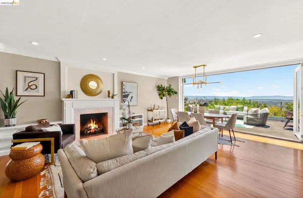 $998,000 | 7307 Sunkist Drive, Oakland, CA 94605