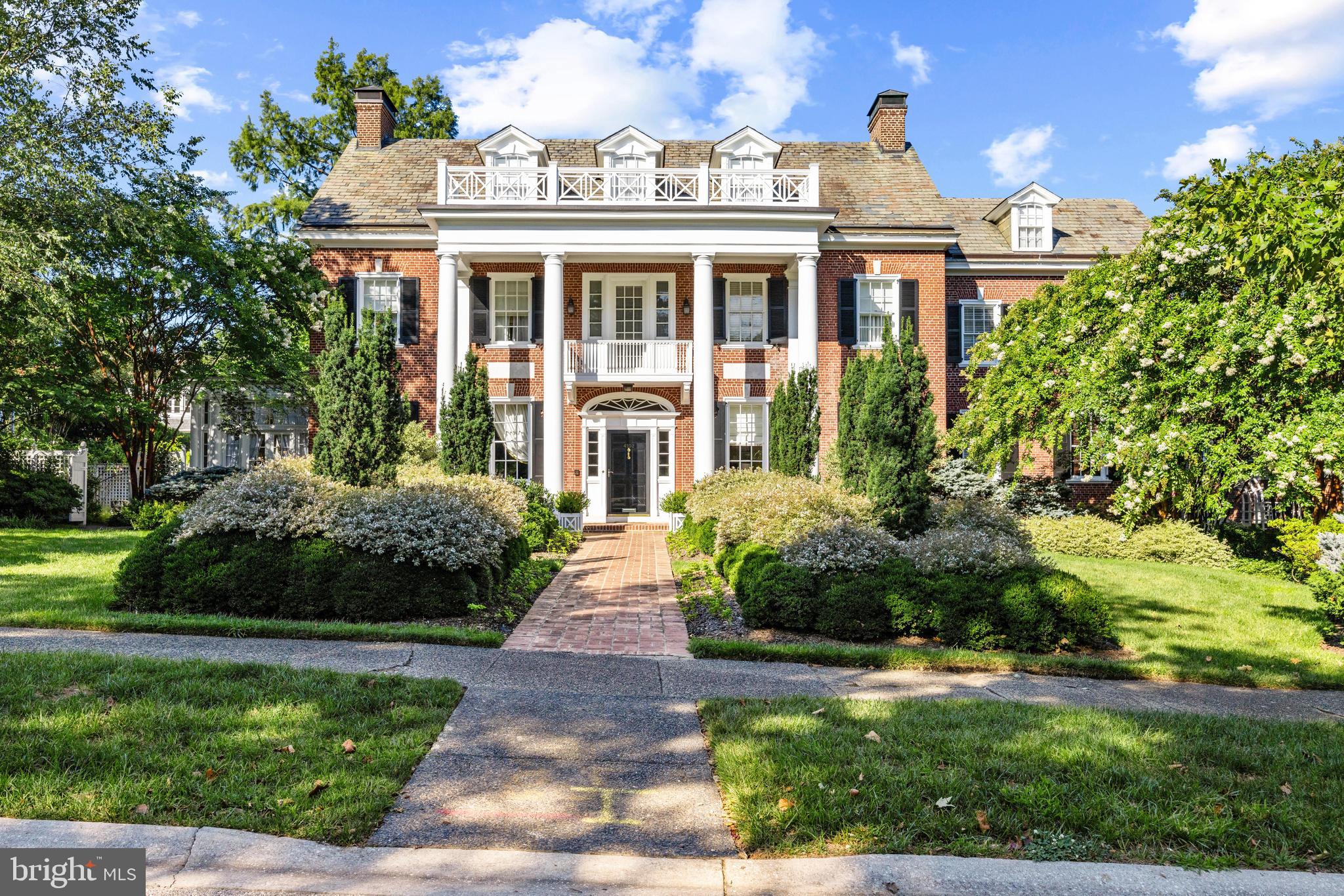 Welcome to 4102 Greenway