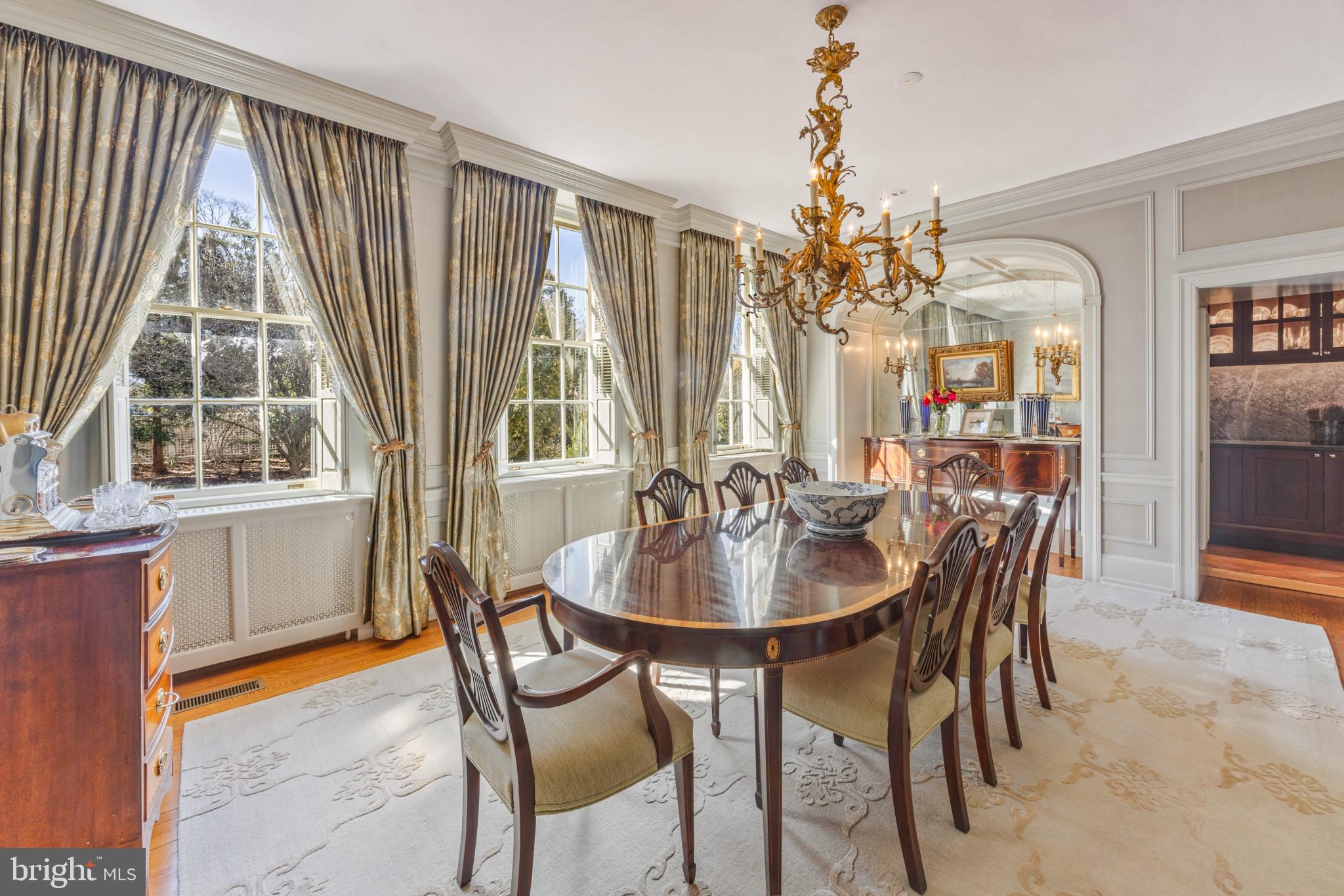 4102 Greenway Baltimore, MD 21218 - Photo 18 of 92 Large dining room