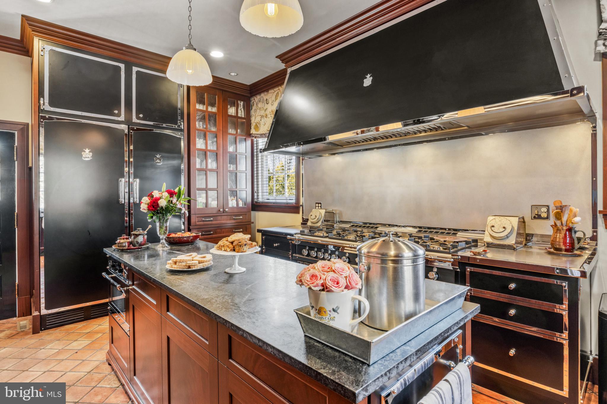 4102 Greenway Baltimore, MD 21218 - Photo 24 of 92 Eat in kitchen with plenty of storage