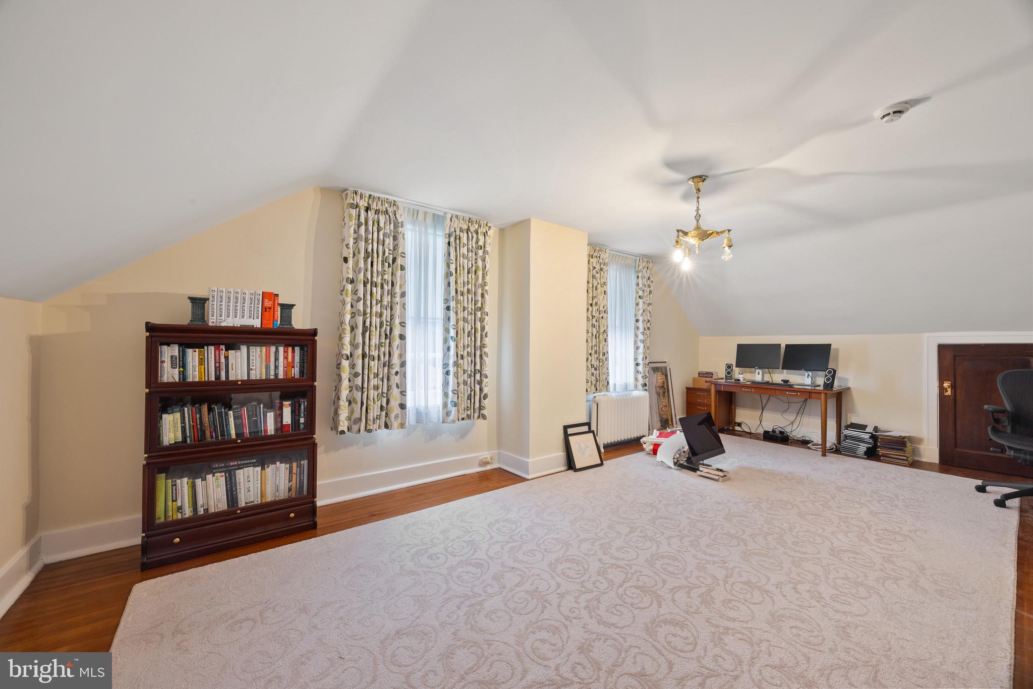 4102 Greenway Baltimore, MD 21218 - Photo 42 of 92 Third office or additional bedroom