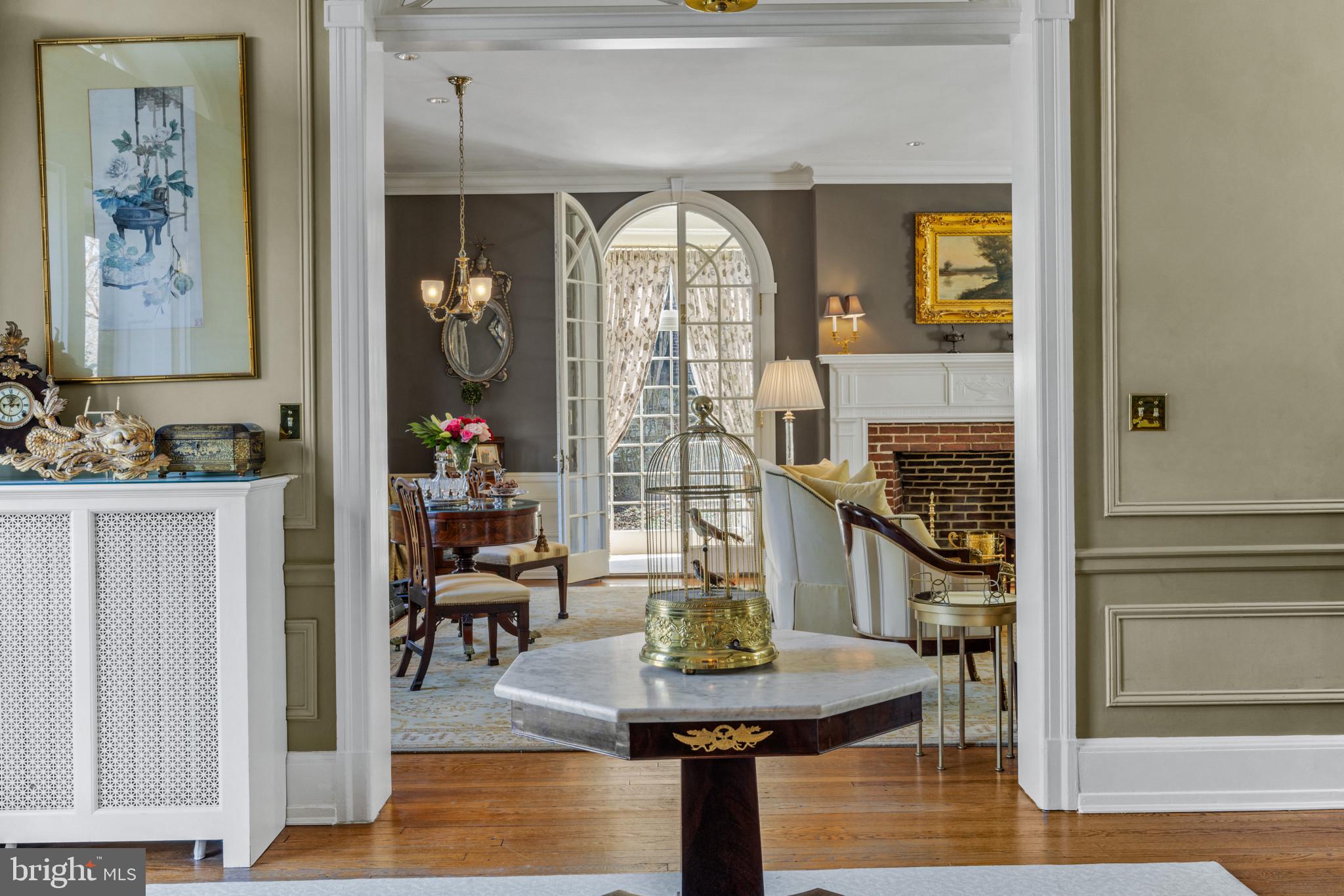 4102 Greenway Baltimore, MD 21218 - Photo 7 of 92 Hardwood floors