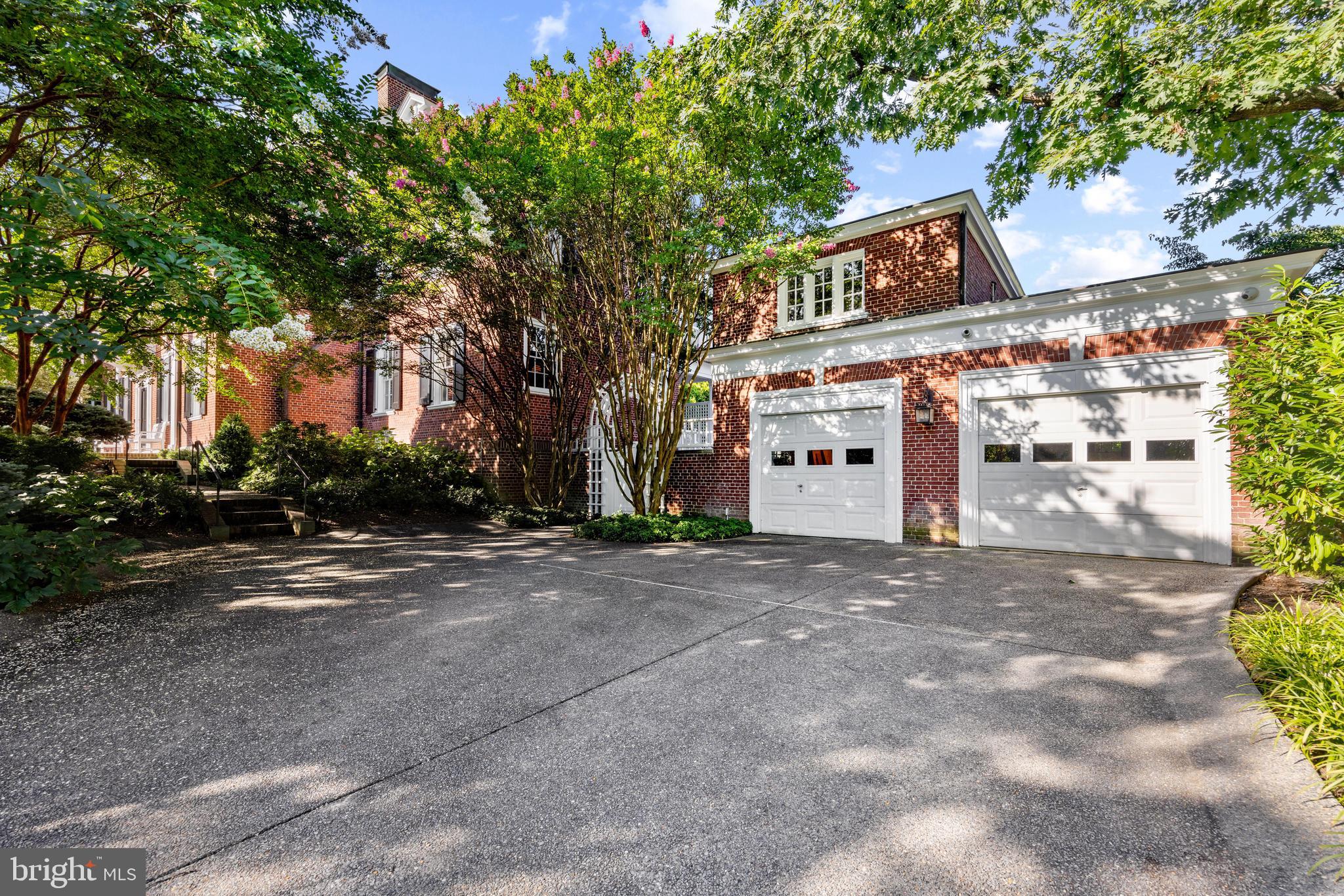 4102 Greenway Baltimore, MD 21218 - Photo 91 of 92 Two car detached garage with a studio apartment