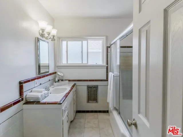 $1,024,999 | 13127 Hartland Street, North Hollywood, CA 91605