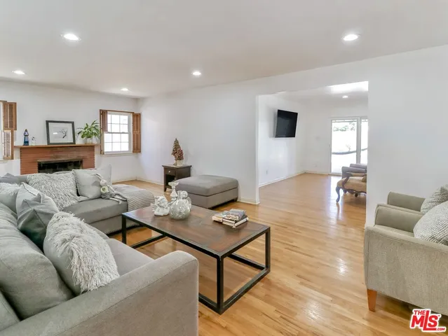 $1,024,999 | 13127 Hartland Street, North Hollywood, CA 91605