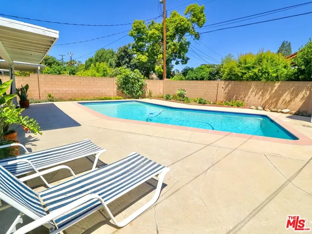 $1,024,999 | 13127 Hartland Street, North Hollywood, CA 91605