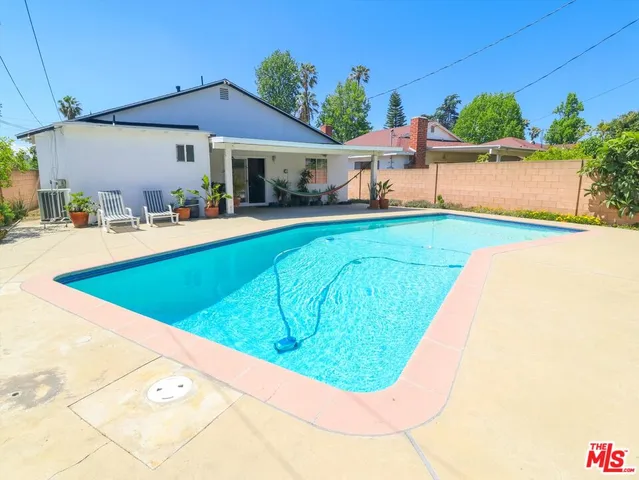 $1,024,999 | 13127 Hartland Street, North Hollywood, CA 91605